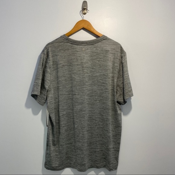 COPY - 🦈 Gaiam Men’s Tee Size XL - Picture 15 of 16